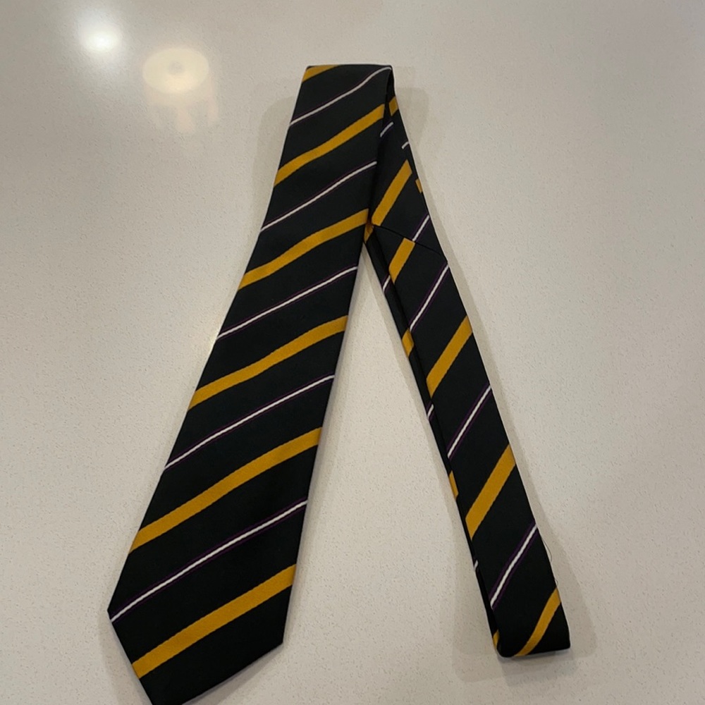 Rosa tie, made in Italy 60” x 3”